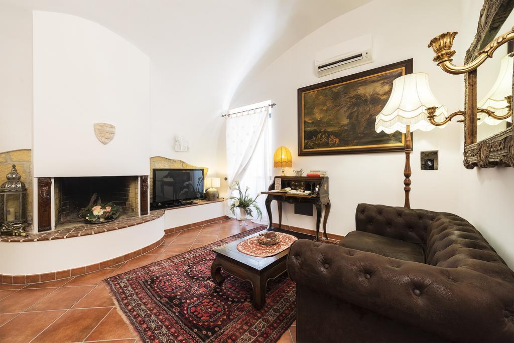 Palazzo Castelleschi Βίλα Tarquinia Εξωτερικό φωτογραφία